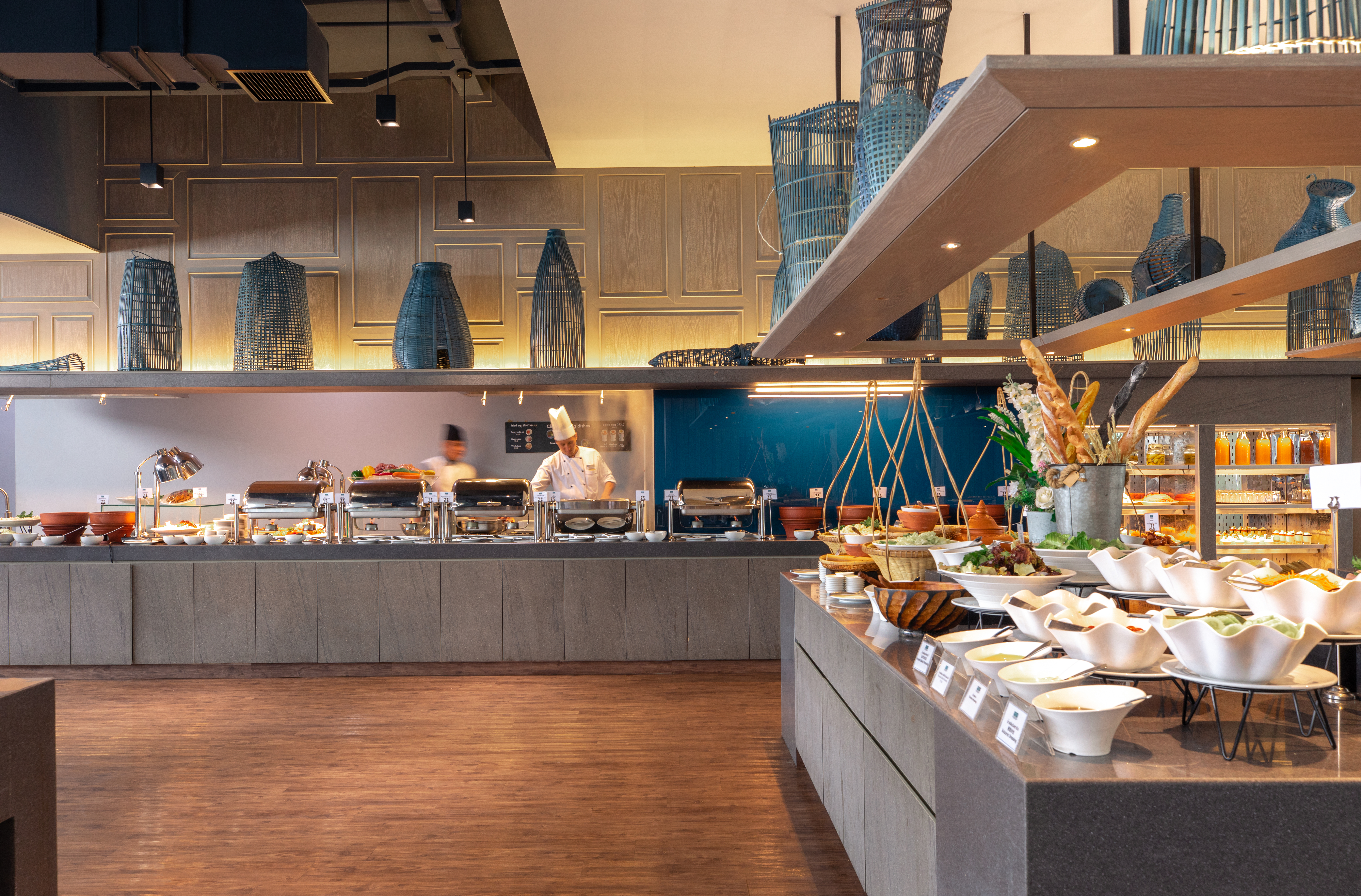 Bistro Restaurant Centra by Centara by Centara Government Complex & Convention Cenre Chaeng Wathana (CGC)