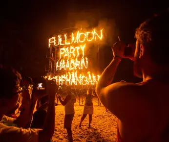10 Quick Tips to Surviving ‘The Full Moon Party’