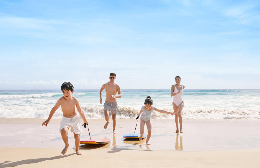 Family lifestyle on the beach
