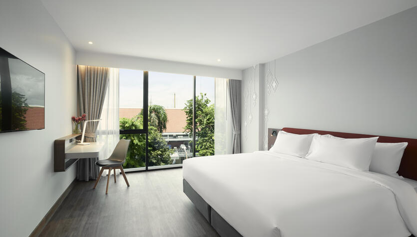 Superior room at Centara Life Hotel Bangkok Phra Nakhon