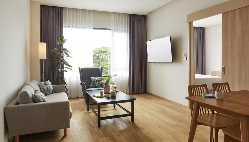 CWR Junior suite 1