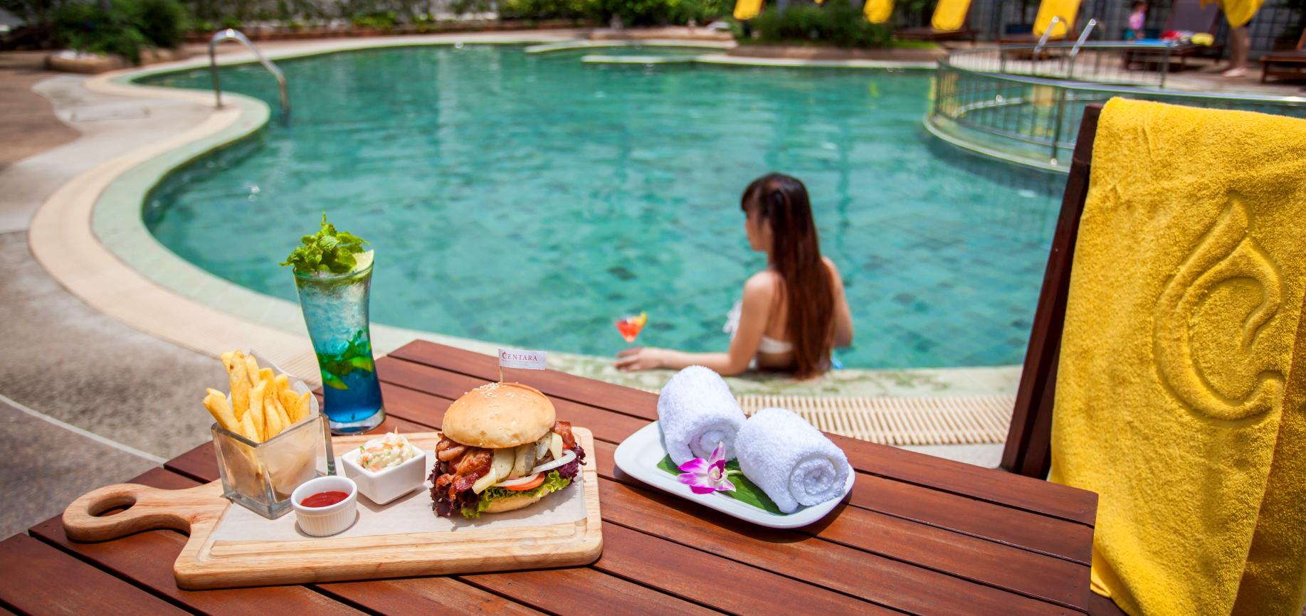 Pool Bar