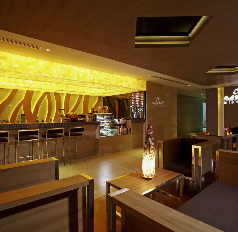 Lobby Bar at Centara Pattaya Hotel