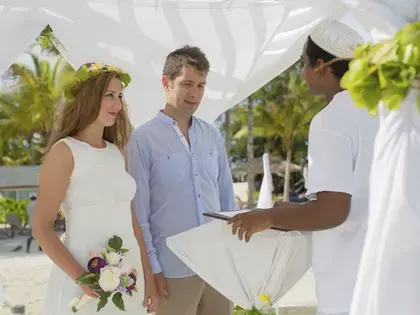 Umuru Dhvahuge Wedding Blessings Package at Centara Ras Fushi Resort & Spa Maldives