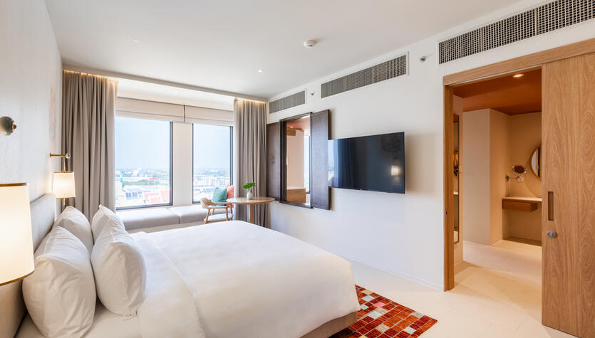 CAY Suite room 1