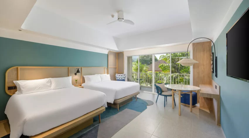 บรรยากาศห้องพักในโรงแรมเซ็นทารา กะรน รีสอร์ท ภูเก็ต