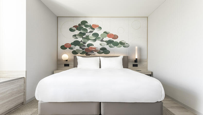  01 Superior Standard floor 04 - Centara Grand Hotel Osaka