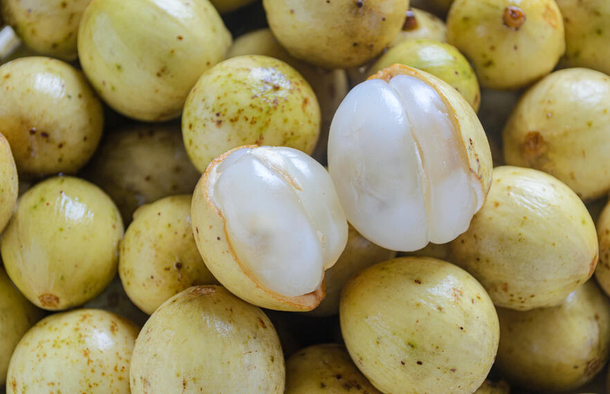 5 Delicious Fruits That Make Thai Cuisine Special