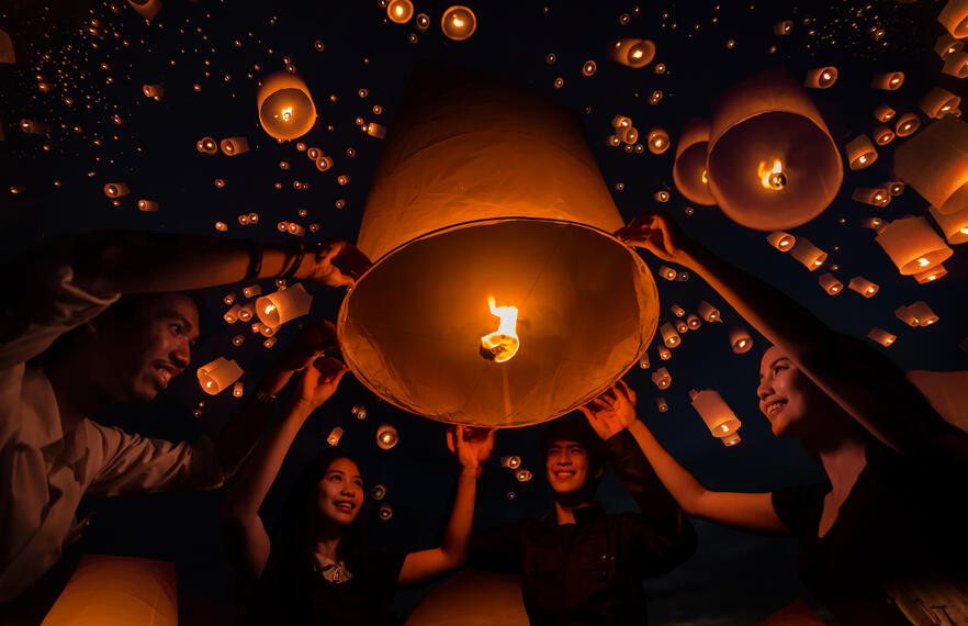 The most specular lantern festival in Thailand: Yee Peng 