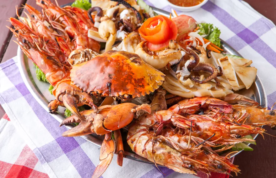 Top 3 Best Fresh Seafood Restaurants in Pattaya Keyword: Seafood Pattaya