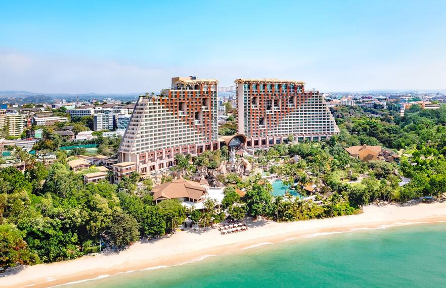 Centara Grand Mirage Beach Resort Pattaya cmbr exterior