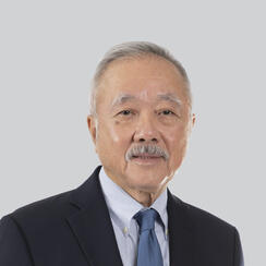 Sudhisak Chirathivat 先生