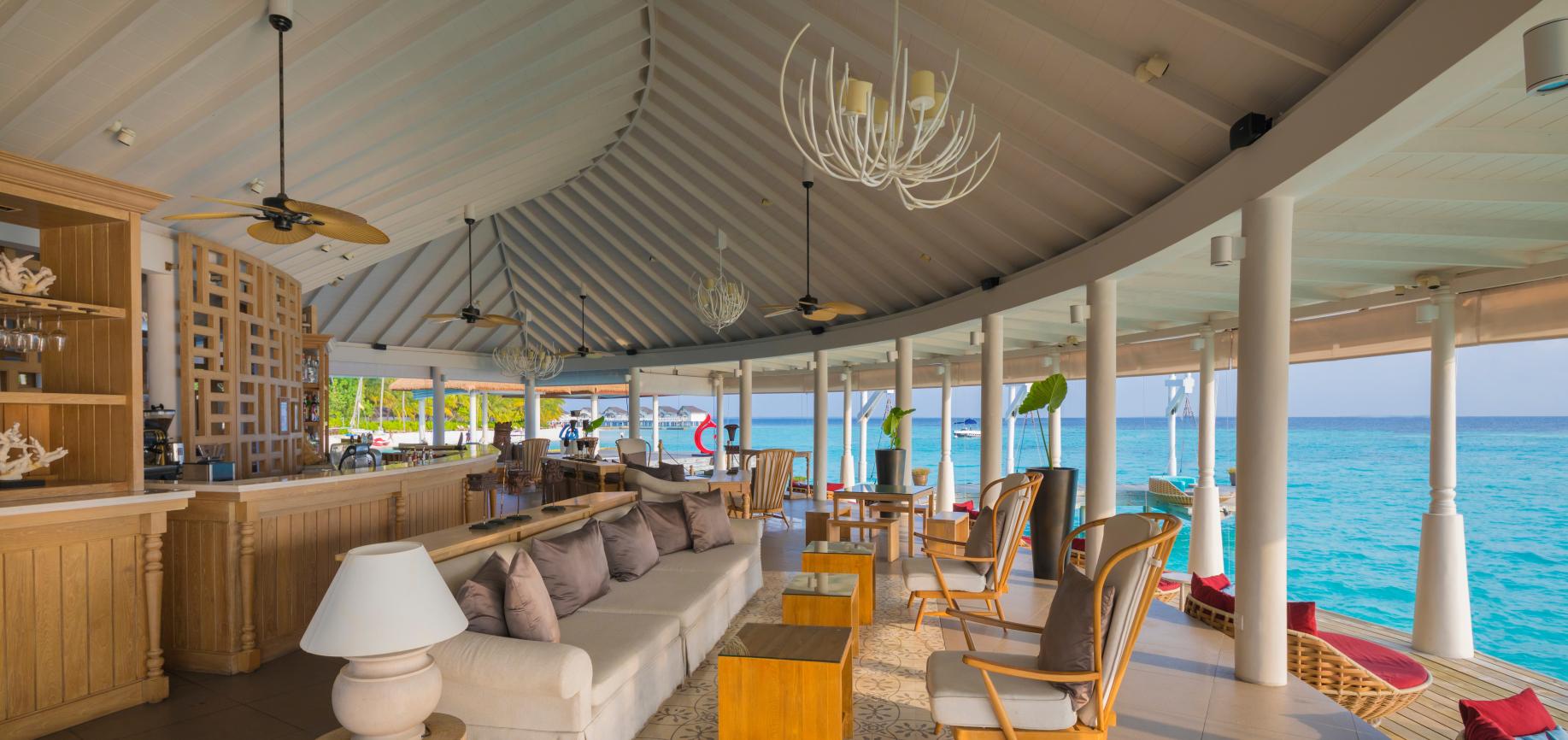 Aqua Bar Machchafushi Island Resort & Spa Maldives