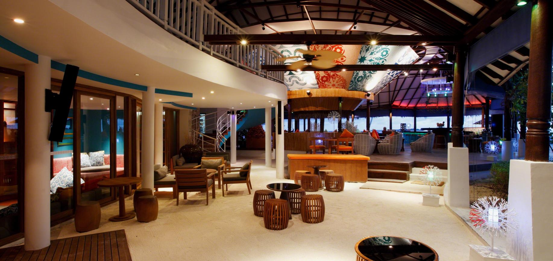 Coral Bar and Lounge - Machchafushi Island Resort & Spa Maldives